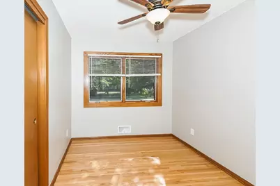 2264 Rice Creek Road, New Brighton, MN 55112 - Photo 15