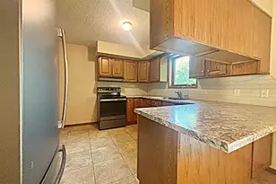 812 E Oak St, Redwood Falls, MN 56283 - Photo 3