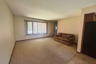 812 E Oak St, Redwood Falls, MN 56283 - Photo 7