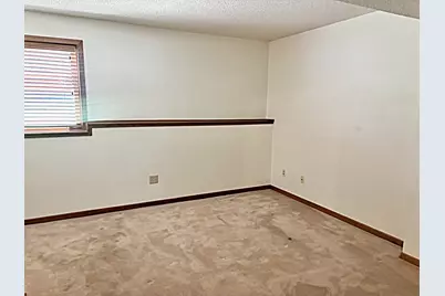 812 E Oak Street, Redwood Falls, MN 56283 - Photo 11