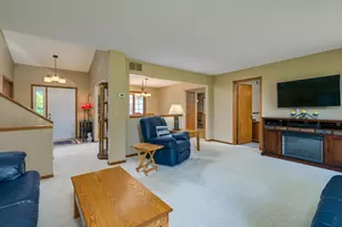 80 Canterbury Ct, Mankato, MN 56001 - Photo 5