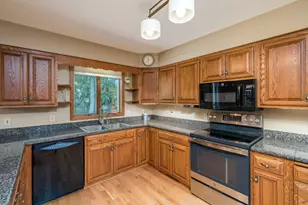 80 Canterbury Ct, Mankato, MN 56001 - Photo 17