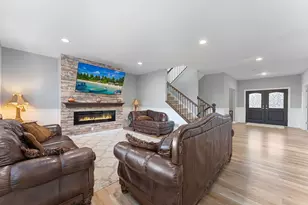 24877 Harvest Meadows Ct, Lakeville, MN 55044 - Photo 9