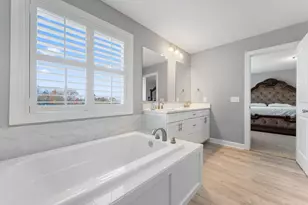 24877 Harvest Meadows Ct, Lakeville, MN 55044 - Photo 25
