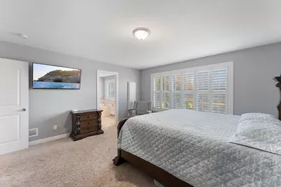 24877 Harvest Meadows Court, Lakeville, MN 55044 - Photo 23