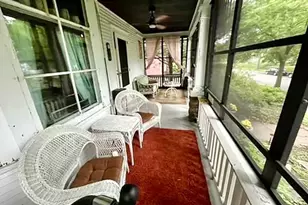 998 Margaret St, Saint Paul, MN 55106 - Photo 9