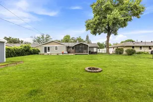 2308 W 96th St, Bloomington, MN 55431 - Photo 23