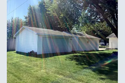 1302 19th Avenue SW, Austin, MN 55912 - Photo 7