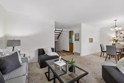318 E 44th Street, Minneapolis, MN 55409 - Photo 7