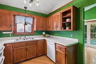13225 Court Pl, Burnsville, MN 55337 - Photo 9