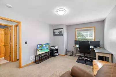 10154 Country Club Curve, Woodbury, MN 55129 - Photo 17