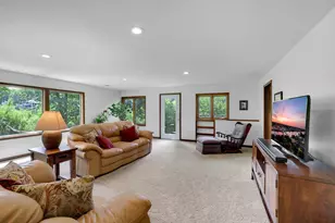 502 Shoreline Dr, Wayzata, MN 55391 - Photo 25