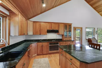 502 Shoreline Drive, Wayzata, MN 55391 - Photo 7