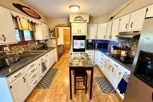 909 2nd St NE, Roseau, MN 56751 - Photo 5