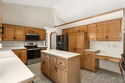 11525 Pondview Court, Champlin, MN 55316 - Photo 11
