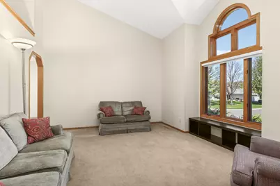 11525 Pondview Court, Champlin, MN 55316 - Photo 5
