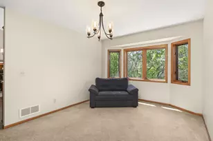 11525 Pondview Ct, Champlin, MN 55316 - Photo 7