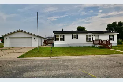 805 2nd Street NE #805, Milaca, MN 56353 - Photo 3