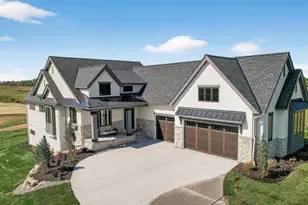 7947 207th St E, Credit River Township, MN 55372 - Photo 3