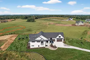 7947 207th St E, Credit River Township, MN 55372 - Photo 105