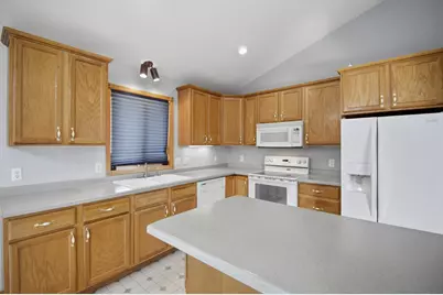 1690 Mineral Springs Parkway, Owatonna, MN 55060 - Photo 13