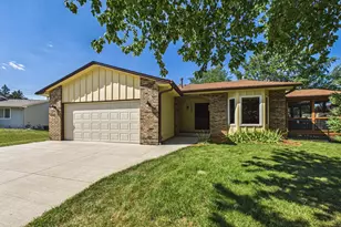 1604 Rio Loma Dr, Burnsville, MN 55337 - Photo 1