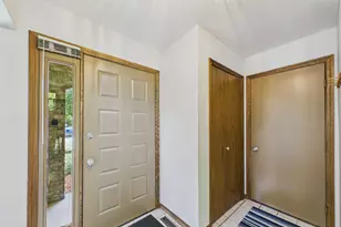 1604 Rio Loma Dr, Burnsville, MN 55337 - Photo 7