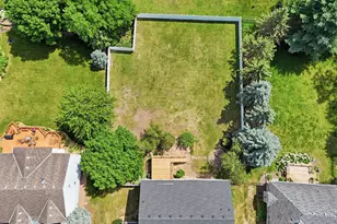 2489 Eyrie Dr, Woodbury, MN 55129 - Photo 39