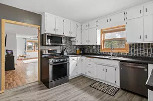 305 2nd St NE, Pine City, MN 55063 - Photo 7