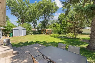 8741 3rd Avenue S, Bloomington, MN 55420 - Photo 37
