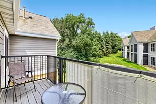 6010 Chasewood Pkwy, Hopkins, MN 55343 - Photo 1