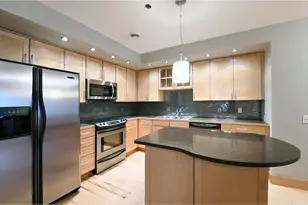 319 Broadway N, Fargo, ND 58102 - Photo 7
