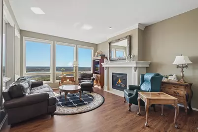 10100 Indigo Drive, Eden Prairie, MN 55347 - Photo 9