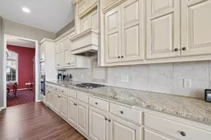 10100 Indigo Dr, Eden Prairie, MN 55347 - Photo 15