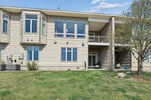 10100 Indigo Dr, Eden Prairie, MN 55347 - Photo 35