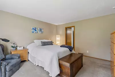 9629 Bennett Place, Eden Prairie, MN 55347 - Photo 33