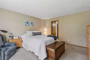9629 Bennett Pl, Eden Prairie, MN 55347 - Photo 33