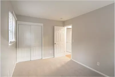 6418 Knoll St N, Golden Valley, MN 55427 - Photo 11
