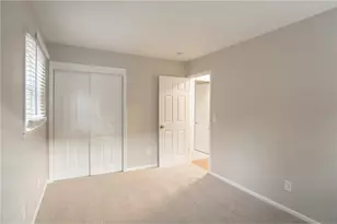 6418 Knoll St N, Golden Valley, MN 55427 - Photo 11