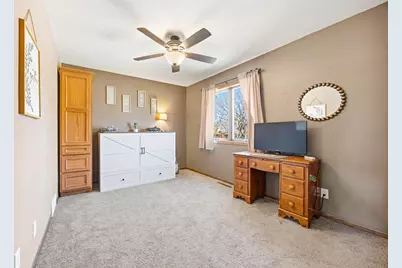 814 Craig Avenue SW, Hutchinson, MN 55350 - Photo 13