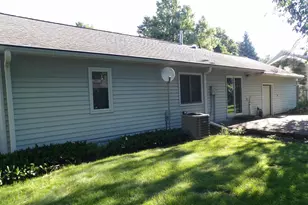 1907 2nd Ave SW, Austin, MN 55912 - Photo 3