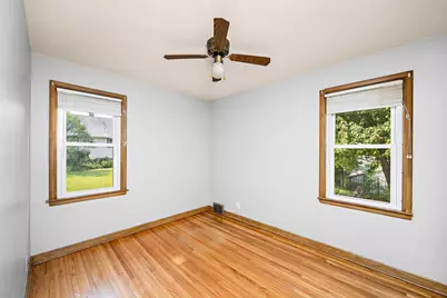 319 Annapolis Street E, West Saint Paul, MN 55118 - Photo 9