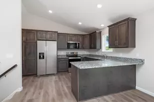 913 Harvest Dr SW, Lonsdale, MN 55046 - Photo 11