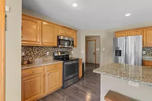 3331 98th Cir N, Brooklyn Park, MN 55443 - Photo 9