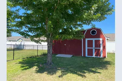 1404 Meadow View Drive, Princeton, MN 55371 - Photo 7