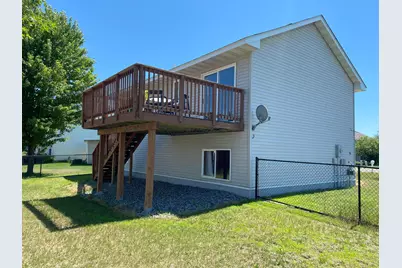 1404 Meadow View Drive, Princeton, MN 55371 - Photo 5