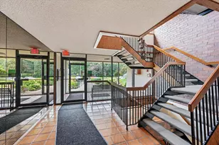 2455 Londin Ln E, Maplewood, MN 55119 - Photo 15