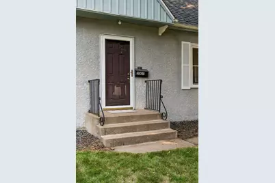 2007 Reaney Avenue E, Saint Paul, MN 55119 - Photo 3