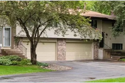 8445 Morgan Lane, Eden Prairie, MN 55347 - Photo 3