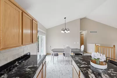 711 Williams Drive, Hastings, MN 55033 - Photo 9